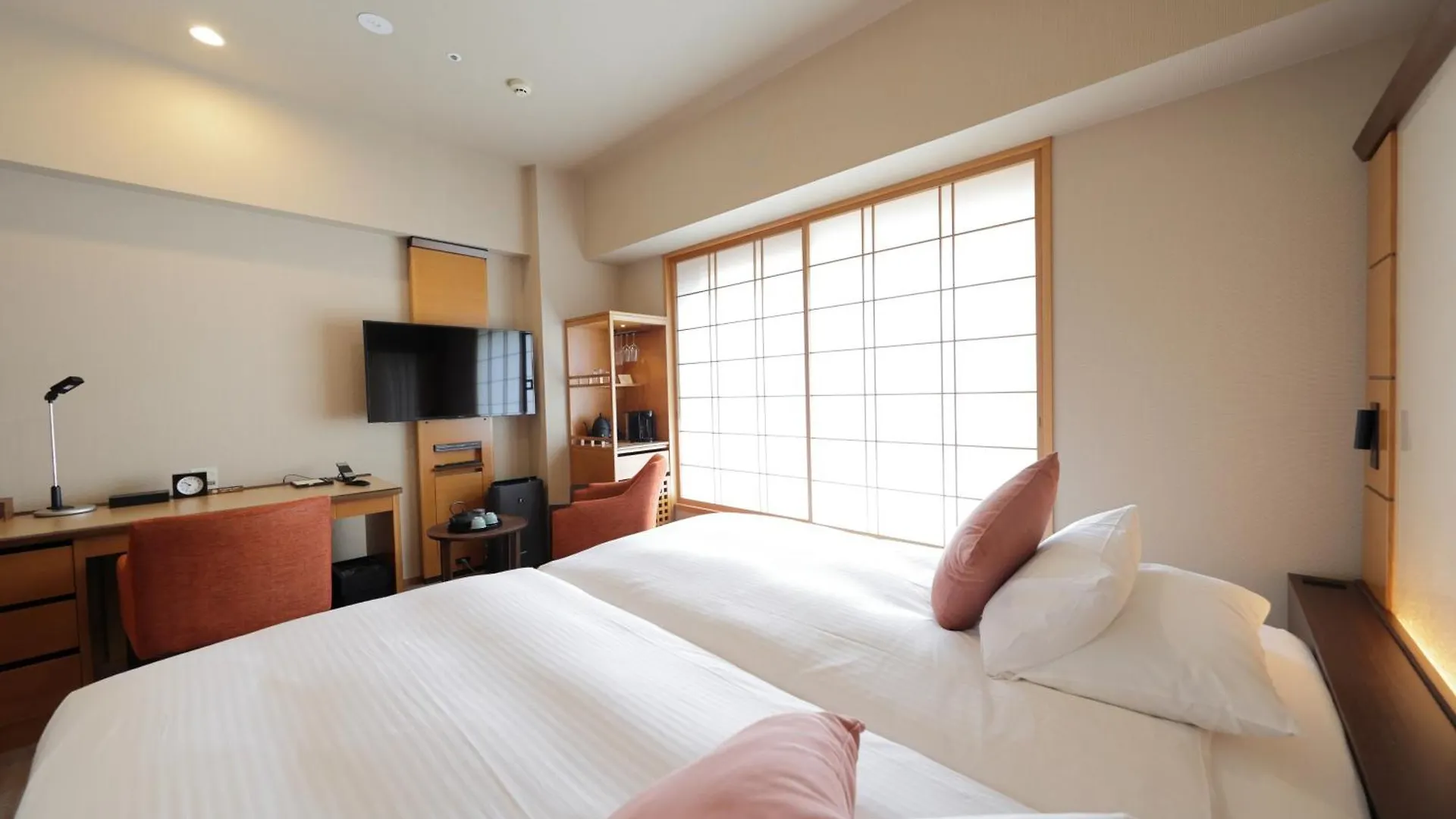 Hotel Niwa Tōkyō 4*,