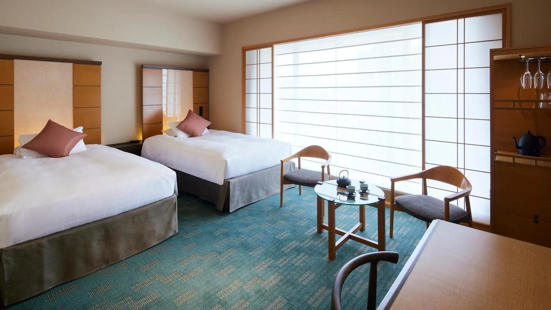 Hotel Niwa Tōkyō 4*,